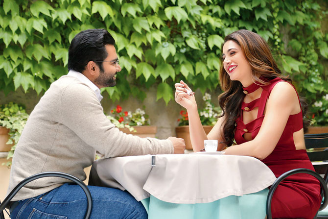 Nargis Fakhr Nargis Fakhr